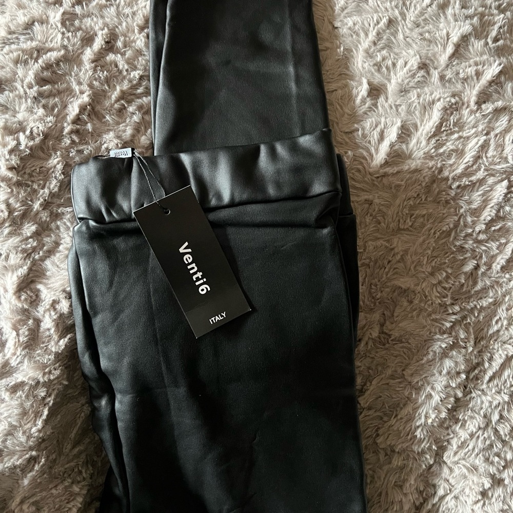 Faux leather leggings